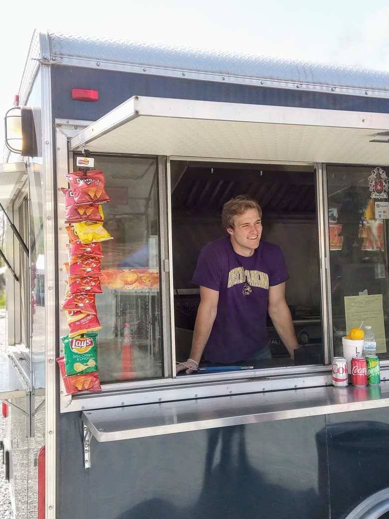 Grubbers food truck preview image